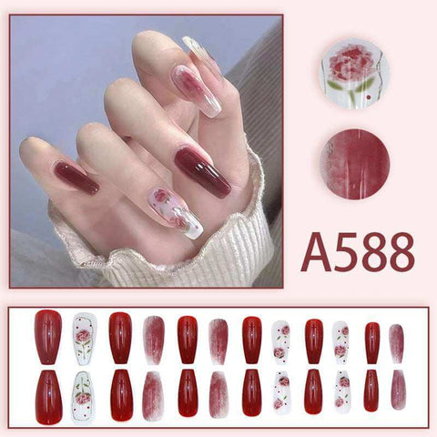 Luxe Fake Nails - Elegance with Chic Patterns Soloist